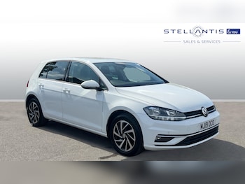 Used Volkswagen Golf 2019 for sale - 75540903: Photo