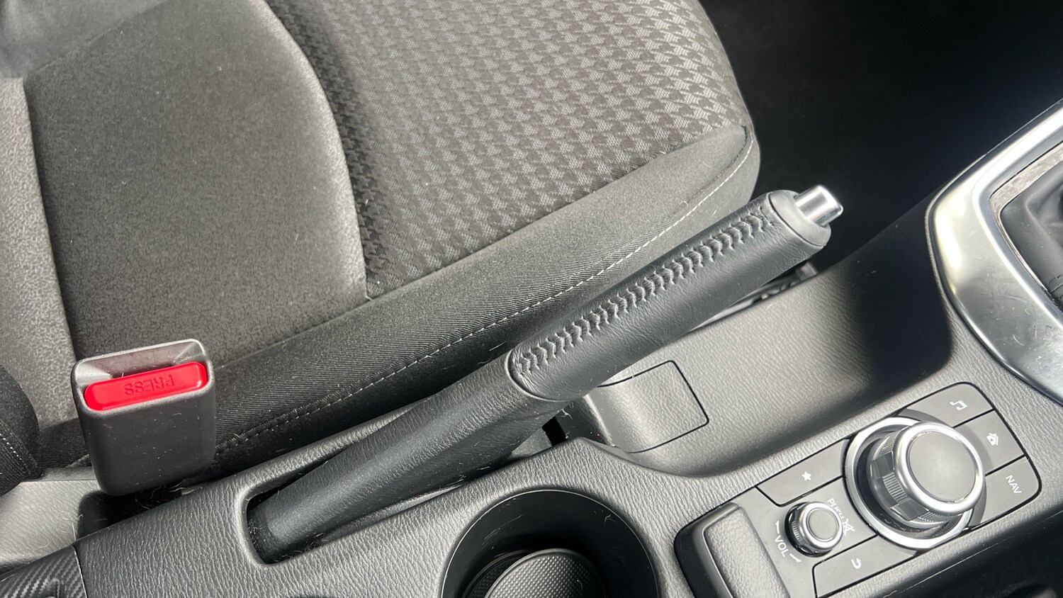 Used Mazda Mazda2 2018 for sale - 76123551: Photo 21