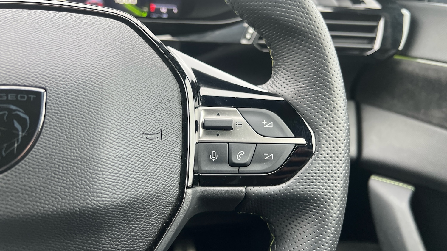 Used Peugeot 408 2024 for sale - 76927462: Photo 25