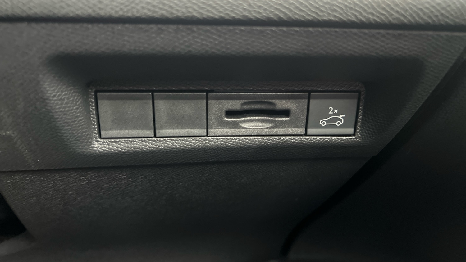 Used Peugeot 408 2024 for sale - 76927462: Photo 34