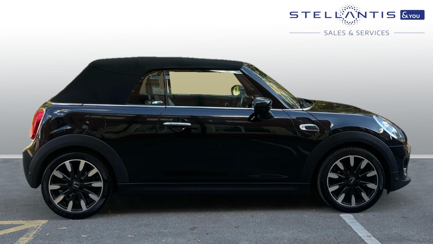 Used MINI Convertible 2020 for sale - 76025003: Photo 2