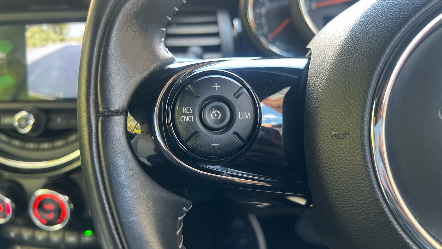 Used MINI Convertible 2020 for sale - 76025003: Photo 23