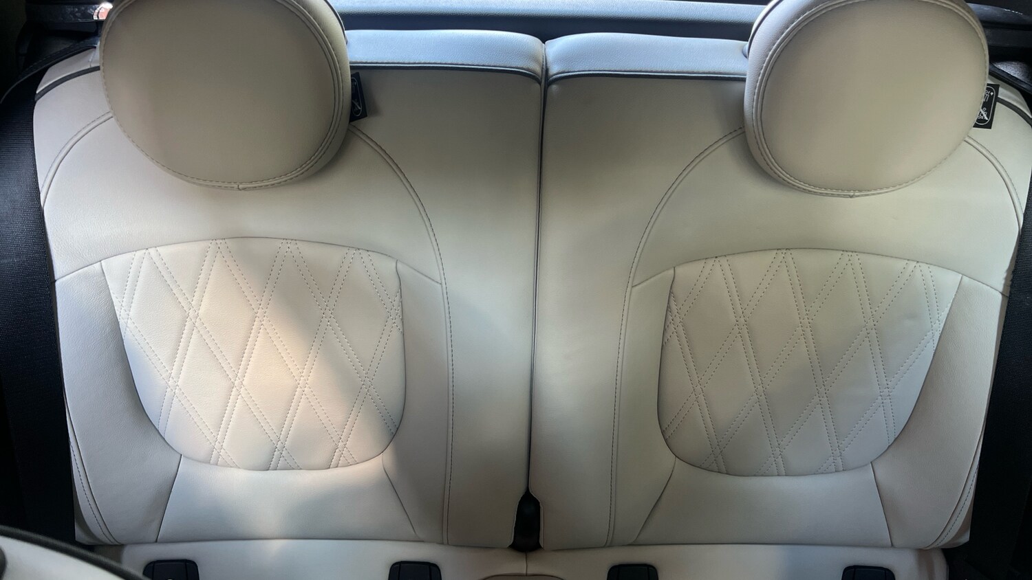 Used MINI Convertible 2020 for sale - 76025003: Photo 25