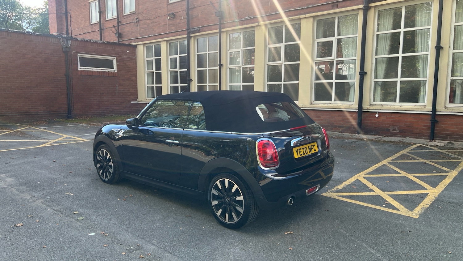 Used MINI Convertible 2020 for sale - 76025003: Photo 5