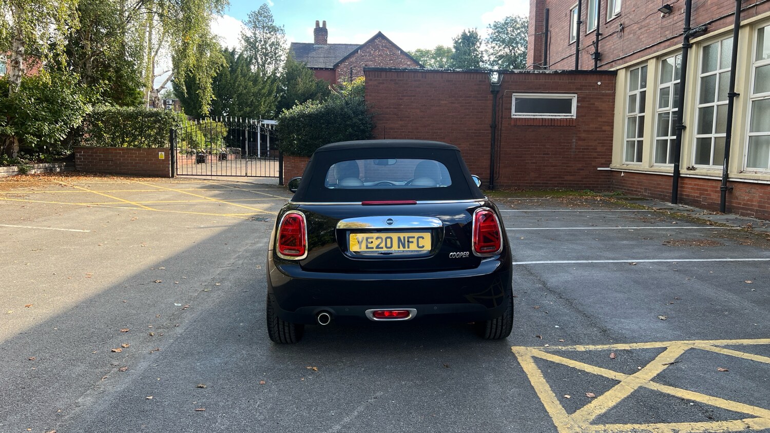Used MINI Convertible 2020 for sale - 76025003: Photo 9