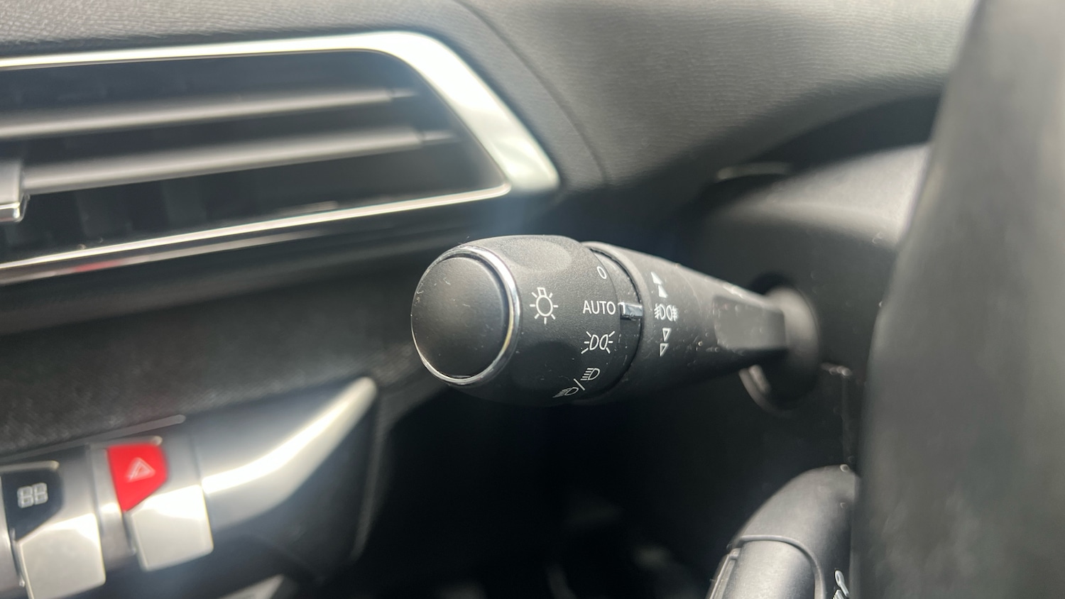 Used Peugeot 3008 2019 for sale - 76228682: Photo 27