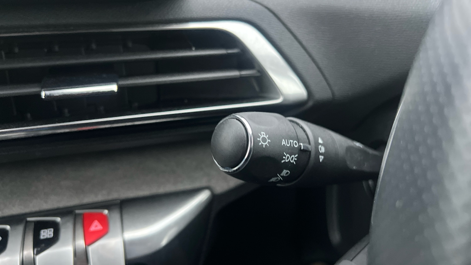 Used Peugeot 3008 2024 for sale - 76307975: Photo 27