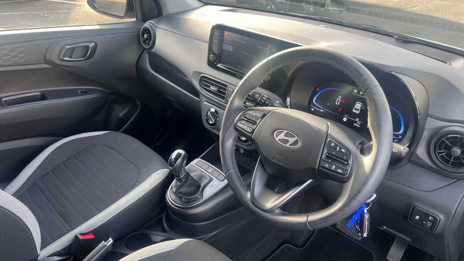 Used Hyundai i10 2023 for sale - 75929312: Photo 11