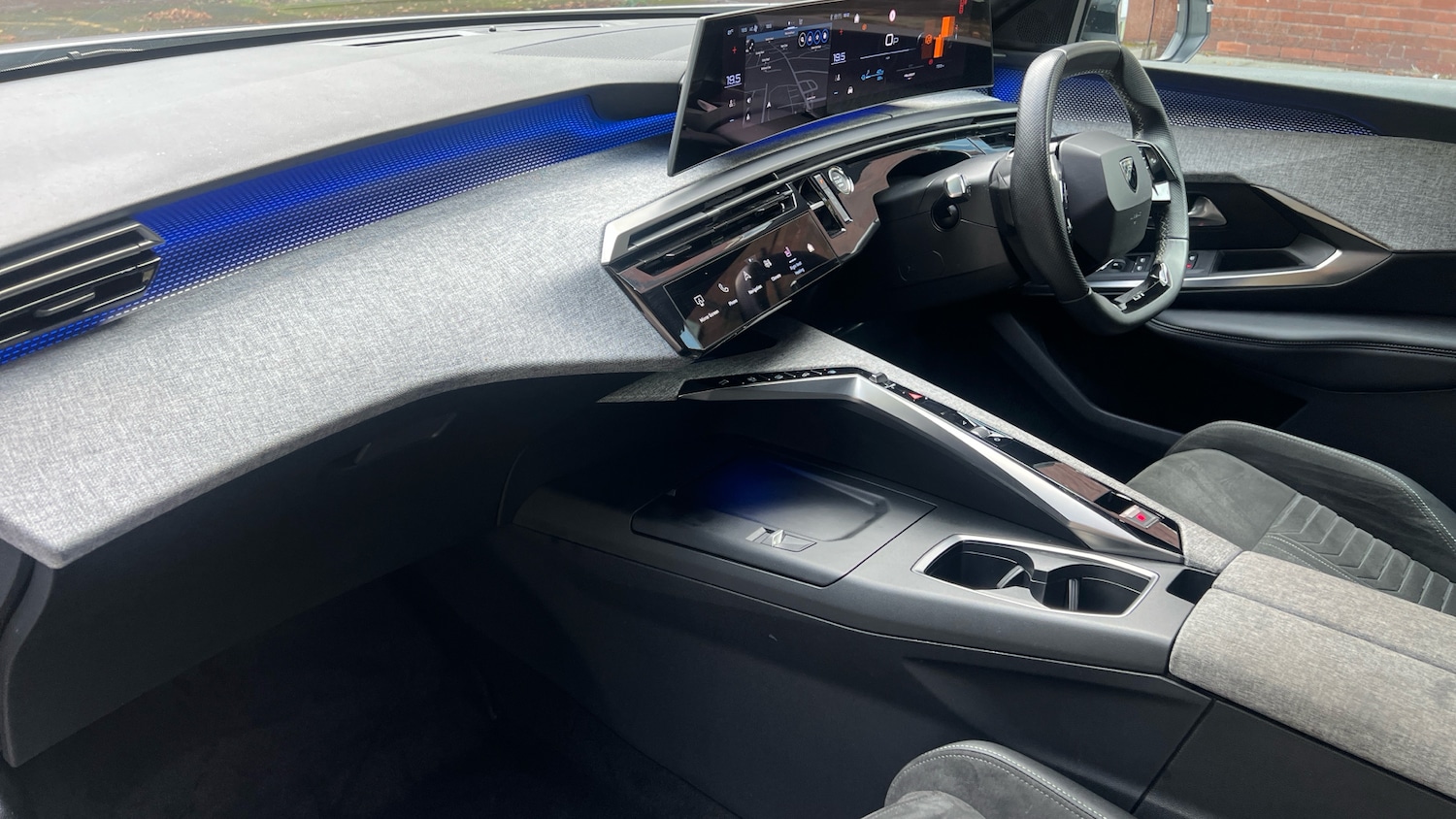 Used Peugeot 3008 2024 for sale - 75966338: Photo 11