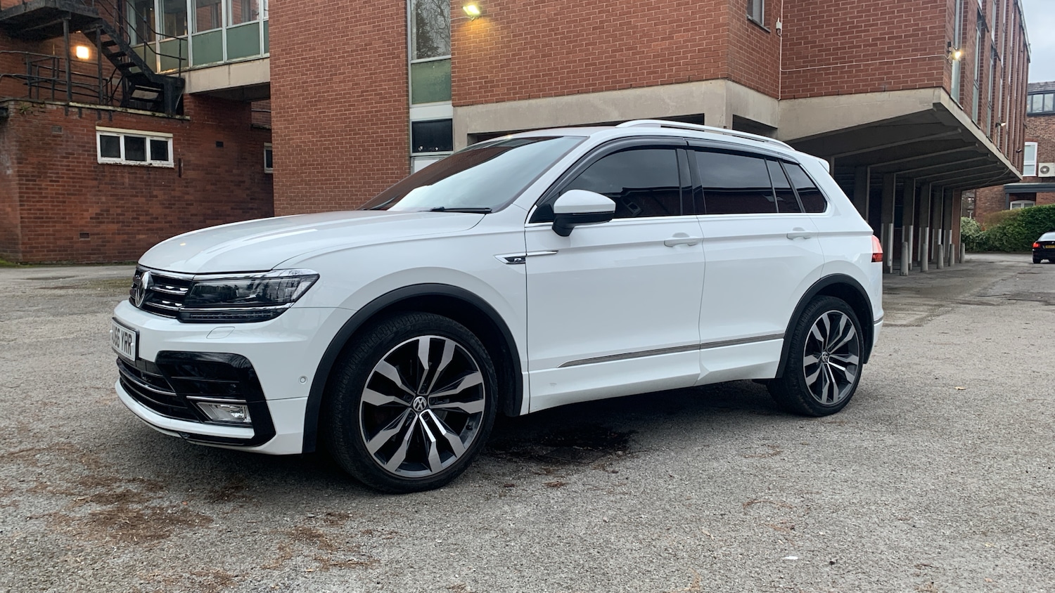 Used Volkswagen Tiguan 2016 for sale - 77684994: Photo 7