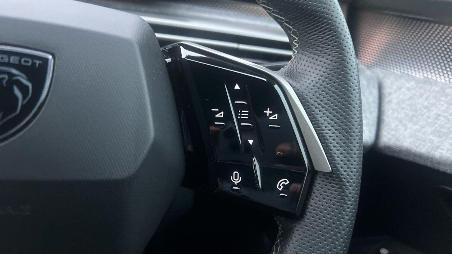 Used Peugeot 3008 2025 for sale - 76840380: Photo 24