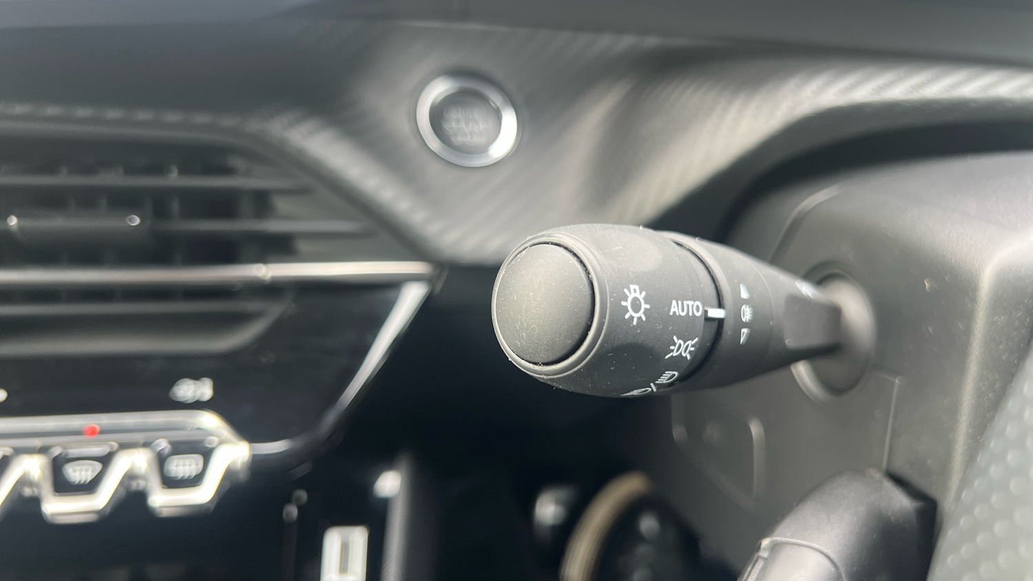 Used Peugeot 2008 2025 for sale - 76043903: Photo 27