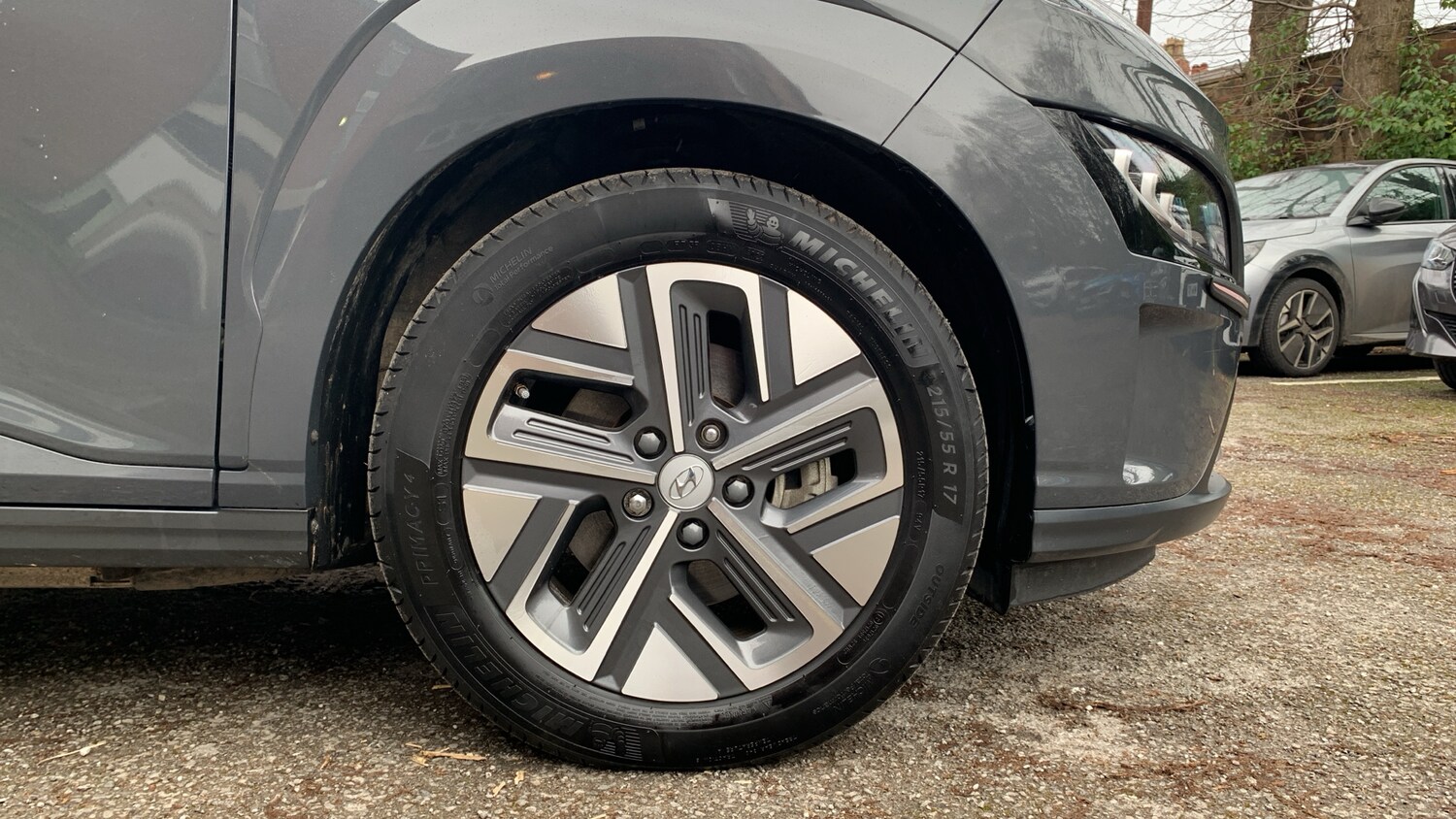 Used Hyundai KONA 2023 for sale - 77587833: Photo 17