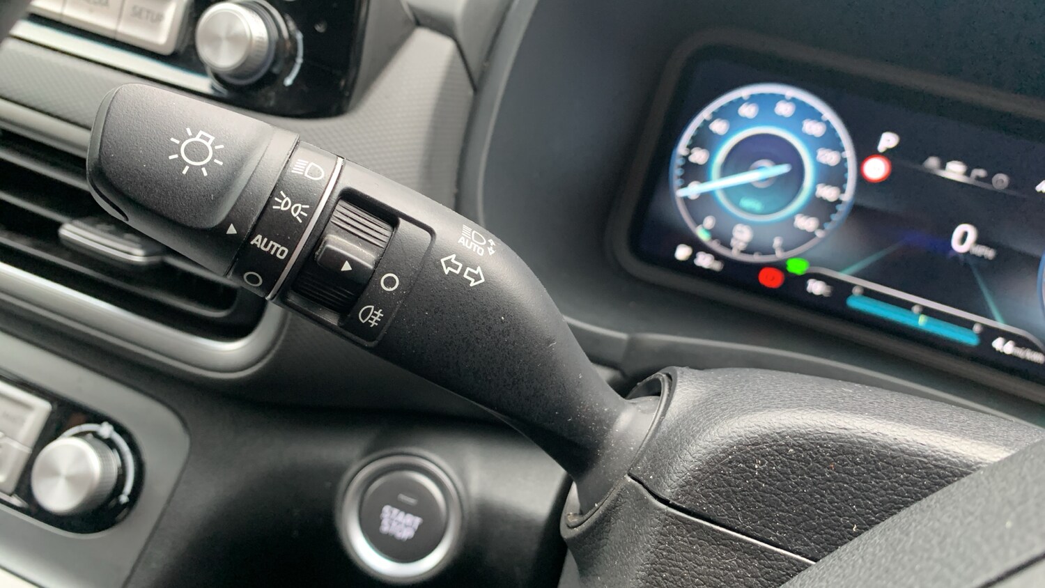 Used Hyundai KONA 2023 for sale - 77587833: Photo 27