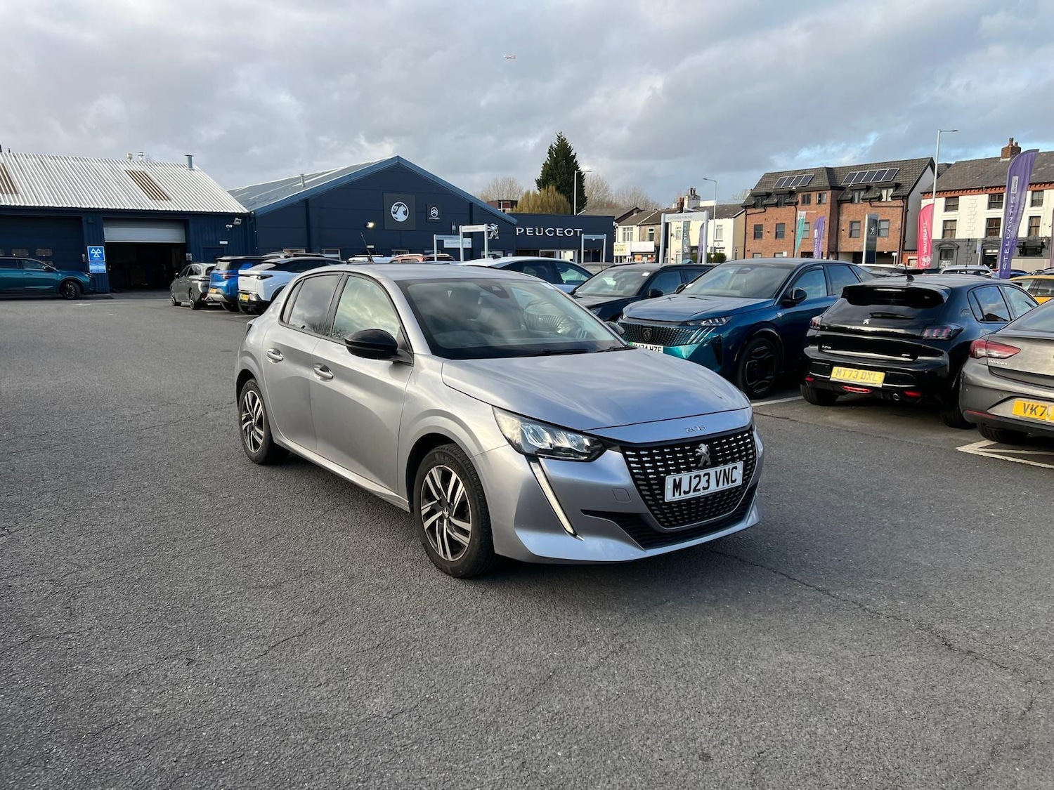 Used Peugeot 208 2023 for sale - 78063263: Photo 2