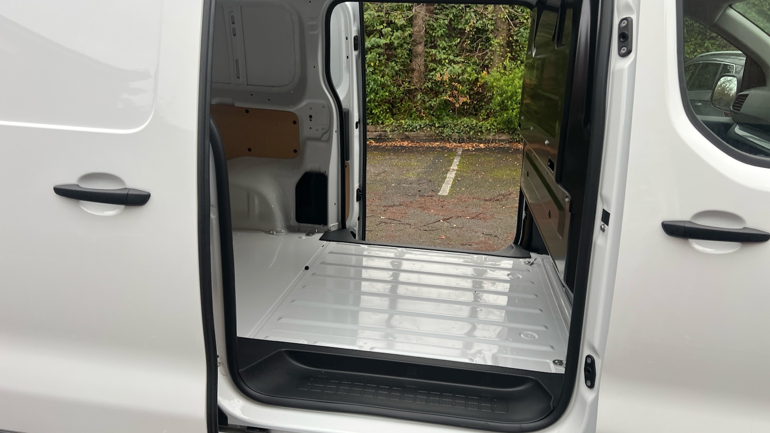 Used Citroen Dispatch 2024 for sale - 76754159: Photo 39