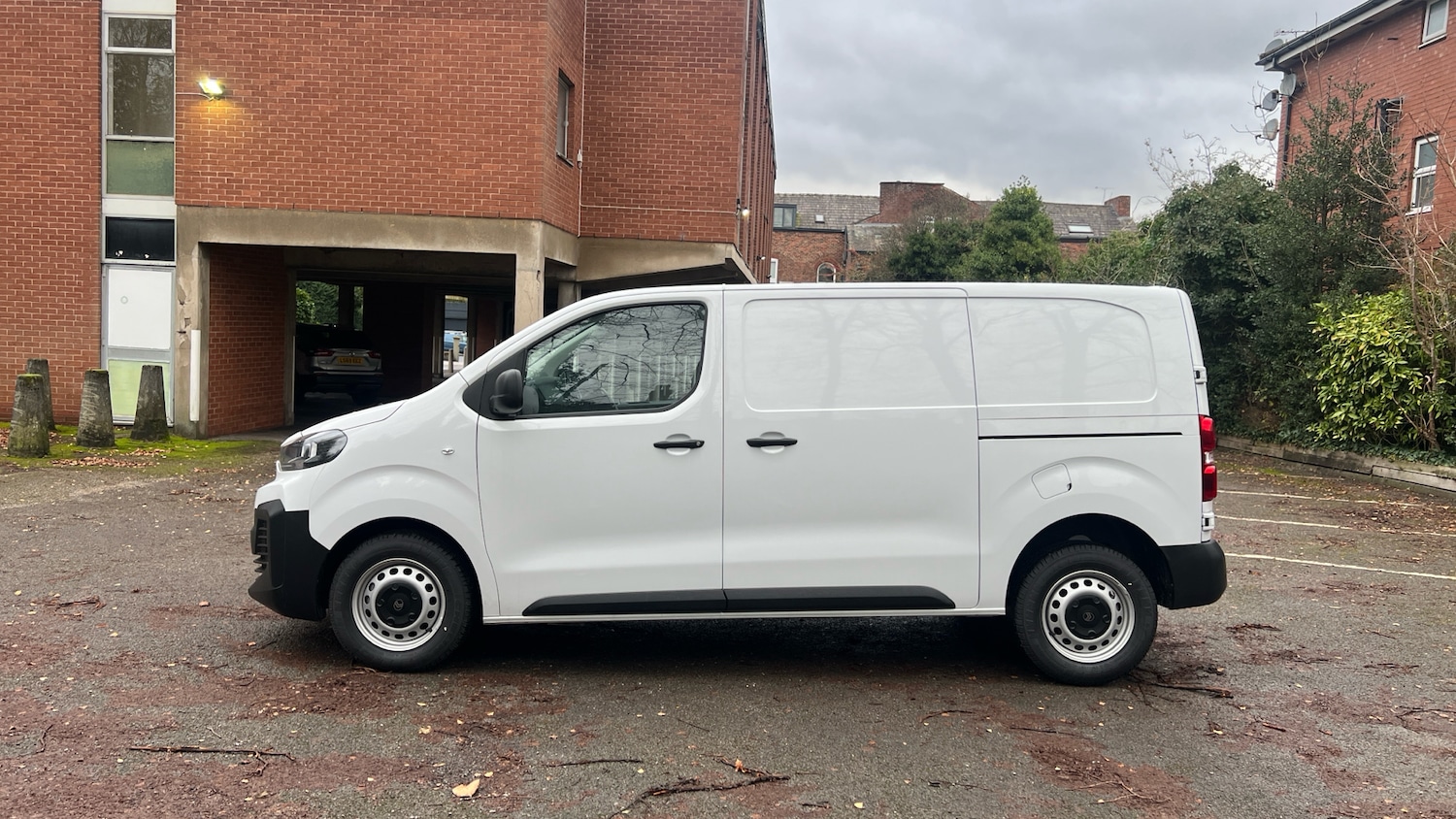 Used Citroen Dispatch 2024 for sale - 76754159: Photo 6