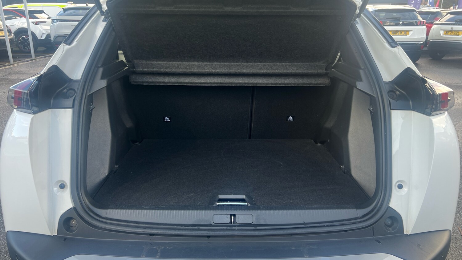 Used Peugeot 2008 2022 for sale - 76350352: Photo 19