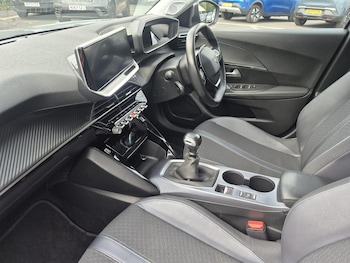 Used Peugeot 2008 2020 for sale - 79396980: Photo