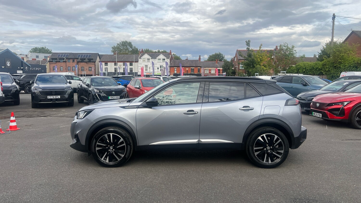 Used Peugeot 2008 2020 for sale - 75811300: Photo 6