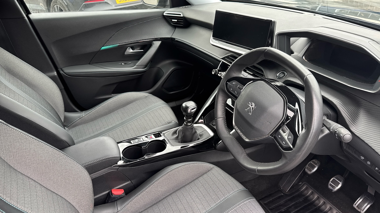 Used Peugeot 2008 2022 for sale - 76073709: Photo 11
