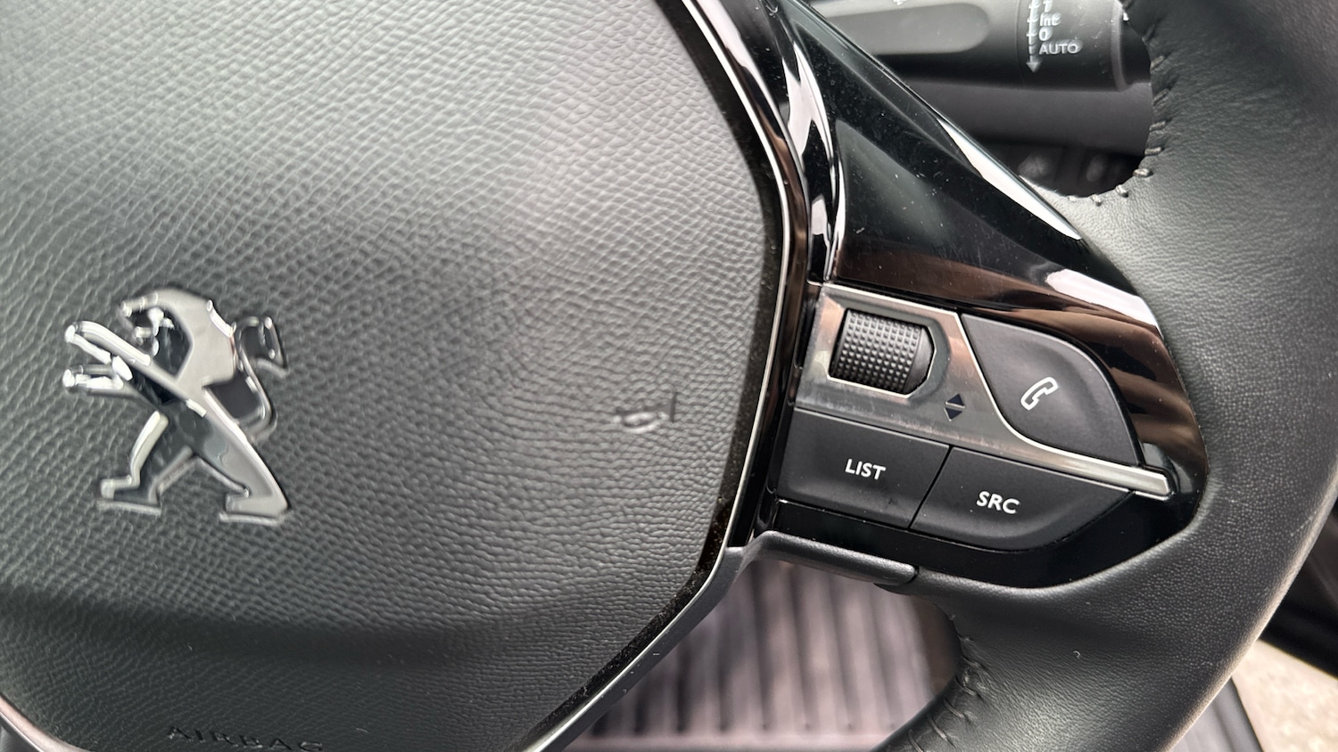 Used Peugeot 2008 2022 for sale - 76073709: Photo 24