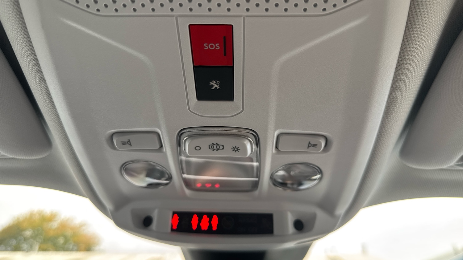 Used Peugeot 2008 2022 for sale - 76073709: Photo 35