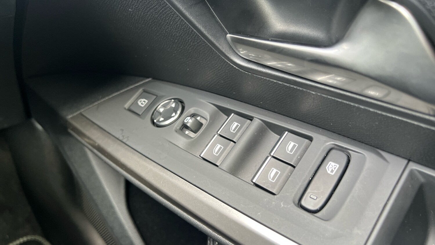 Used Peugeot 5008 2025 for sale - 76327687: Photo 22