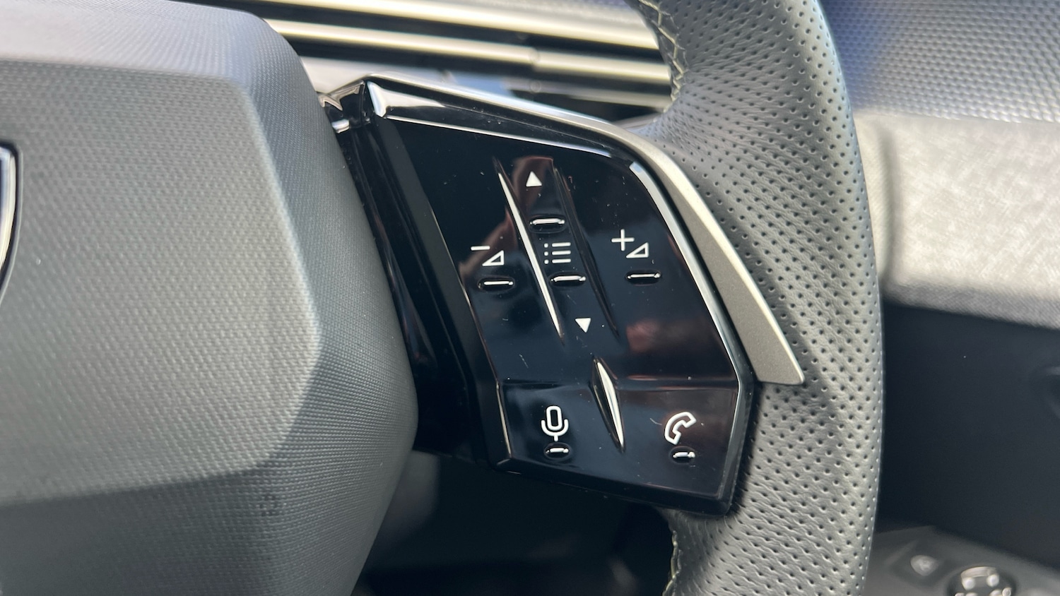 Used Peugeot 5008 2025 for sale - 76327687: Photo 24