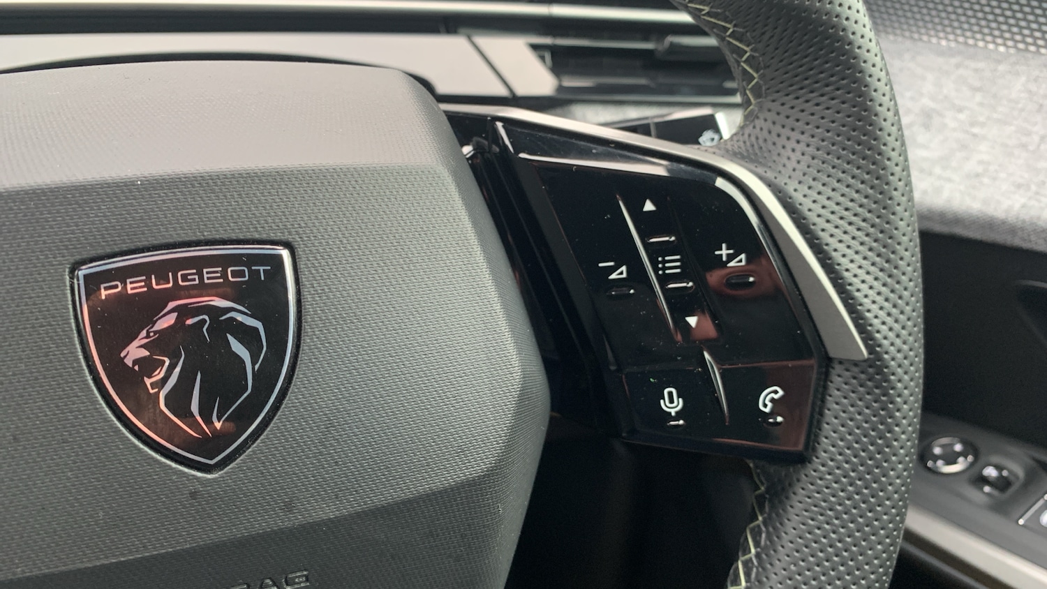 Used Peugeot 3008 2025 for sale - 76927452: Photo 25