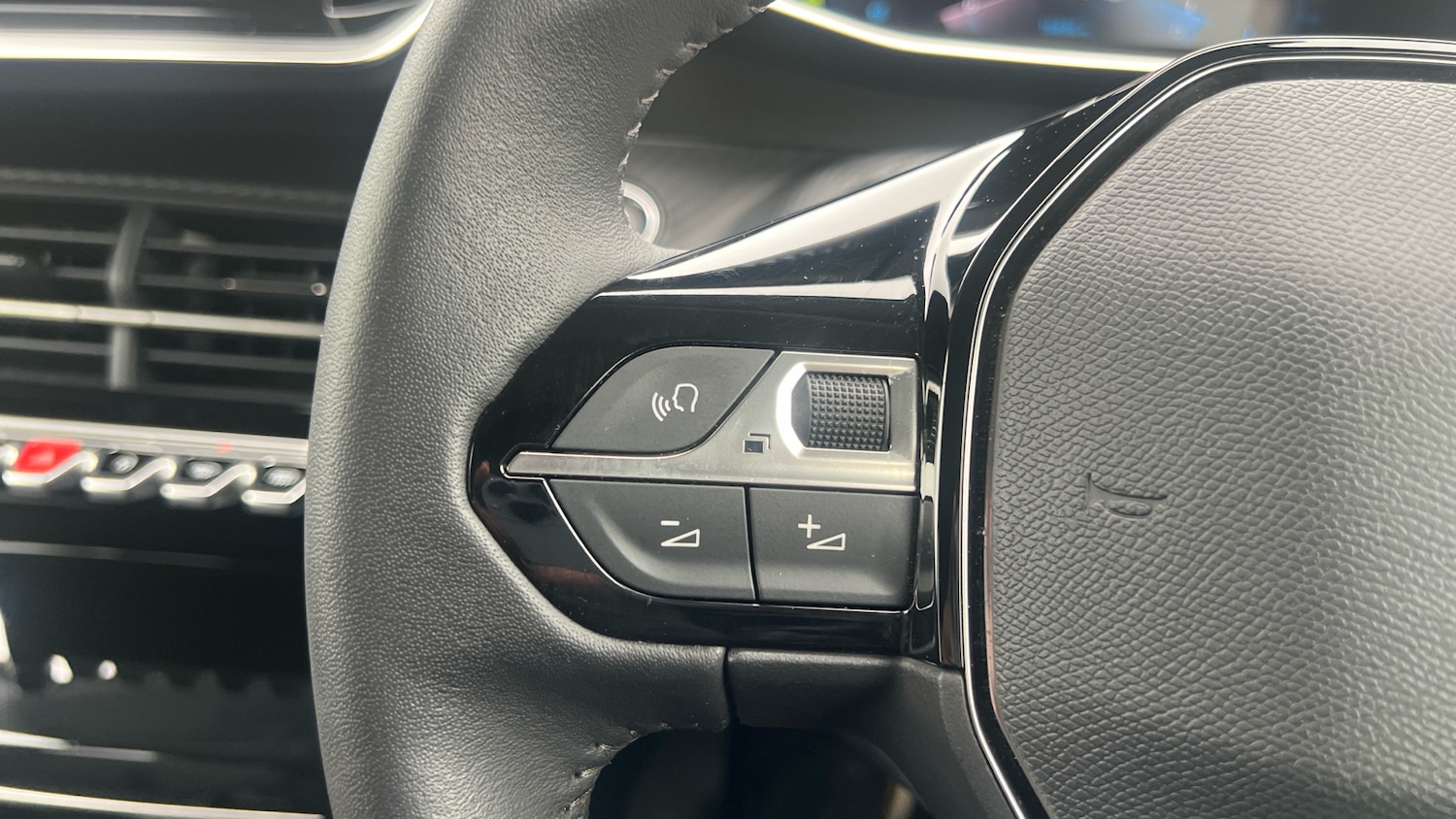 Used Peugeot 208 2023 for sale - 76061521: Photo 23