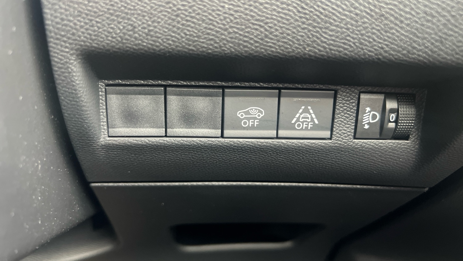 Used Peugeot 2008 2022 for sale - 76073708: Photo 32