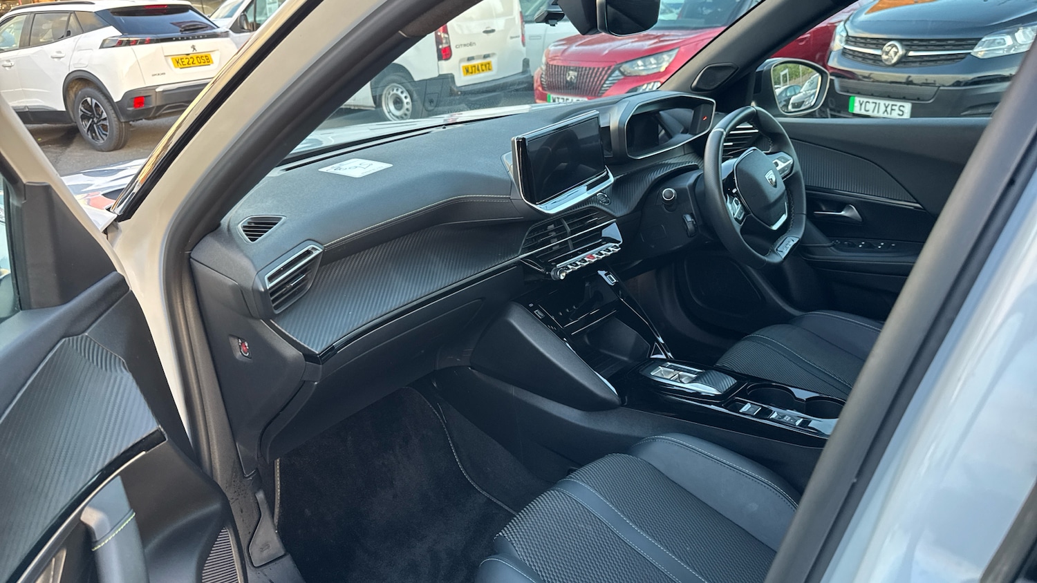 Used Peugeot 2008 2024 for sale - 76914375: Photo 13