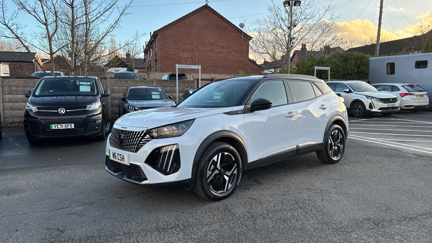 Used Peugeot 2008 2024 for sale - 76914375: Photo 8