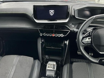 Used Peugeot 2008 2025 for sale - 76597613: Photo