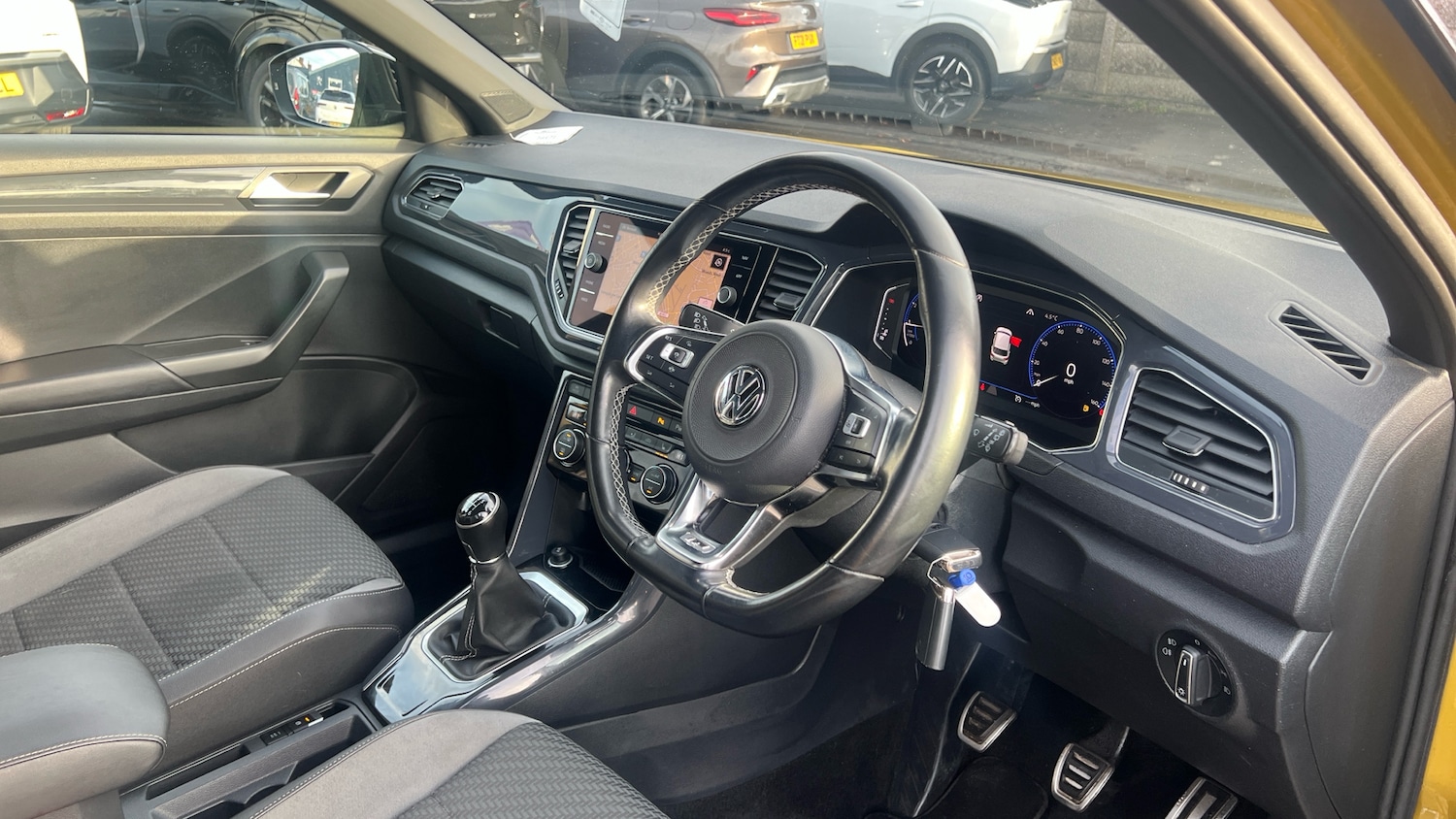 Used Volkswagen T-Roc 2019 for sale - 77192854: Photo 11