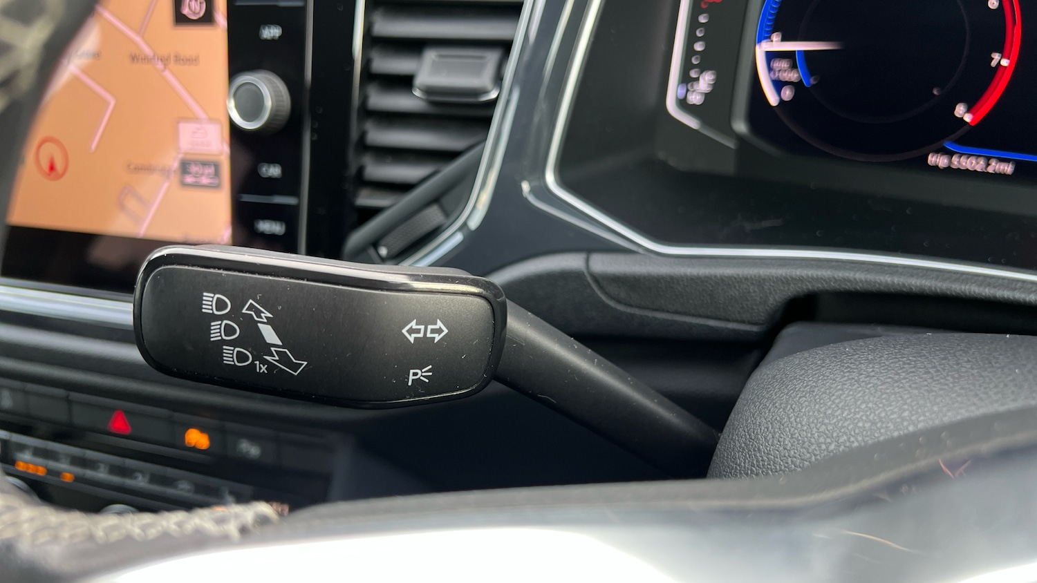 Used Volkswagen T-Roc 2019 for sale - 77192854: Photo 27