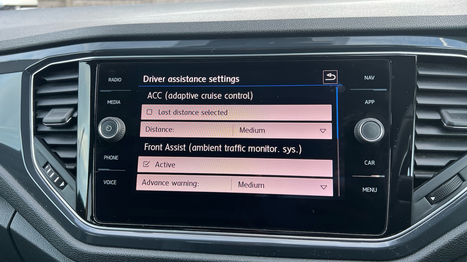 Used Volkswagen T-Roc 2019 for sale - 77192854: Photo 30