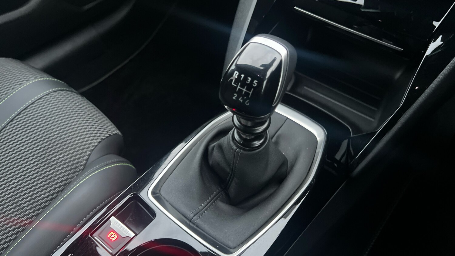 Used Peugeot 208 2024 for sale - 76296650: Photo 20