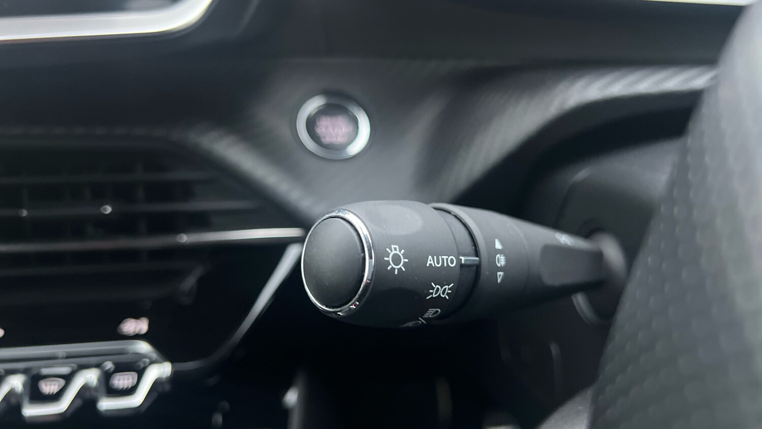 Used Peugeot 208 2024 for sale - 76296650: Photo 27