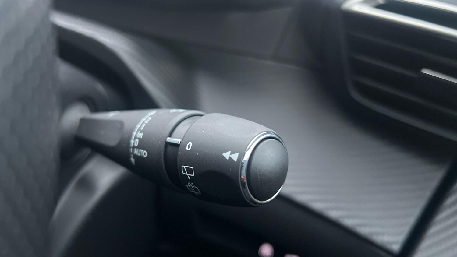 Used Peugeot 208 2024 for sale - 76296650: Photo 28