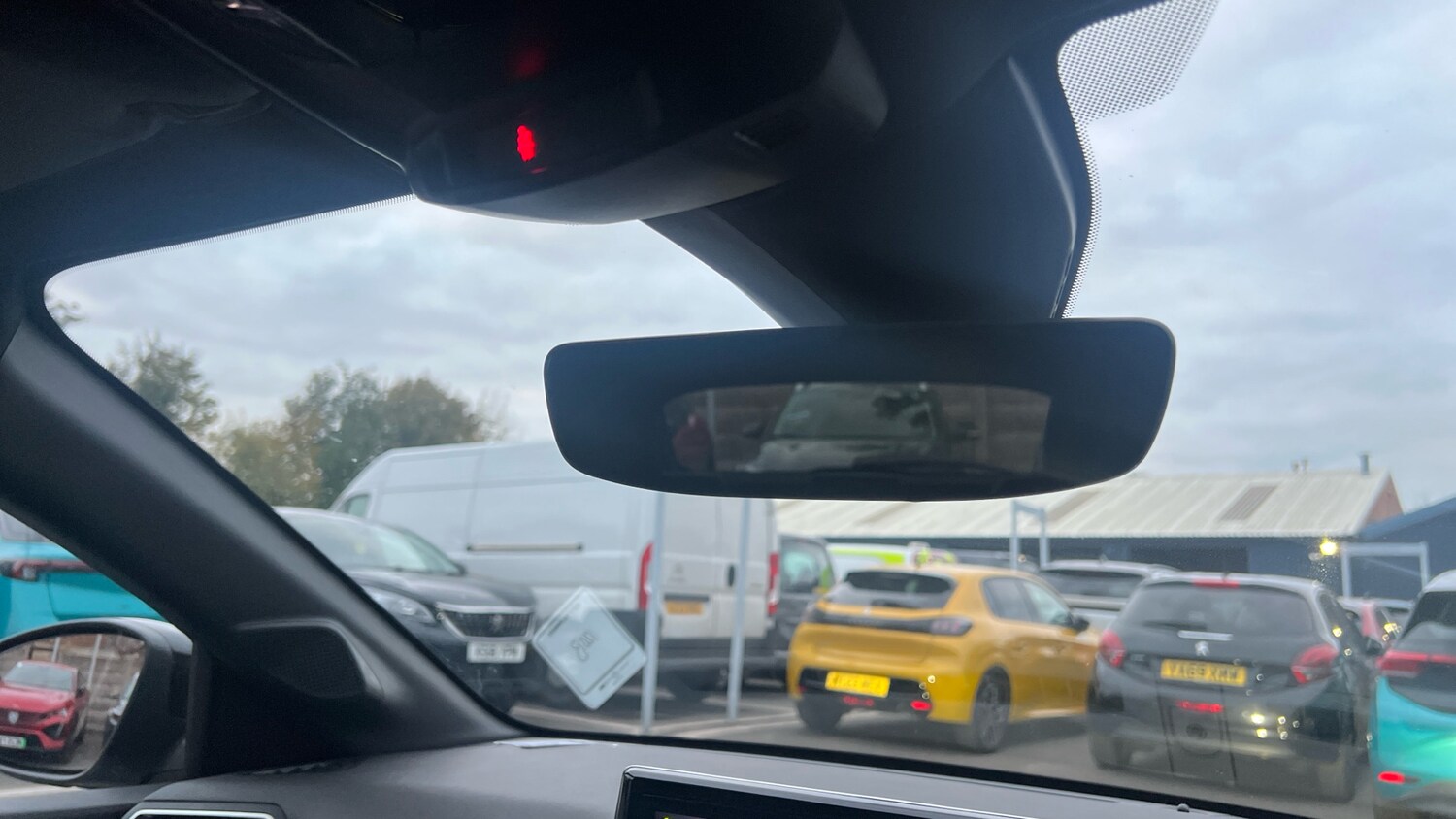 Used Peugeot 208 2024 for sale - 76296650: Photo 34