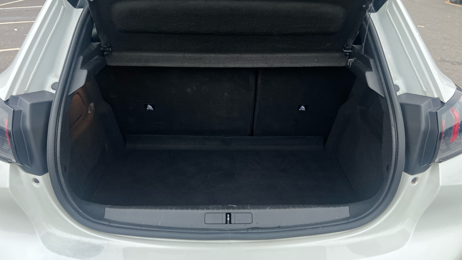 Used Peugeot 208 2022 for sale - 76998833: Photo 19