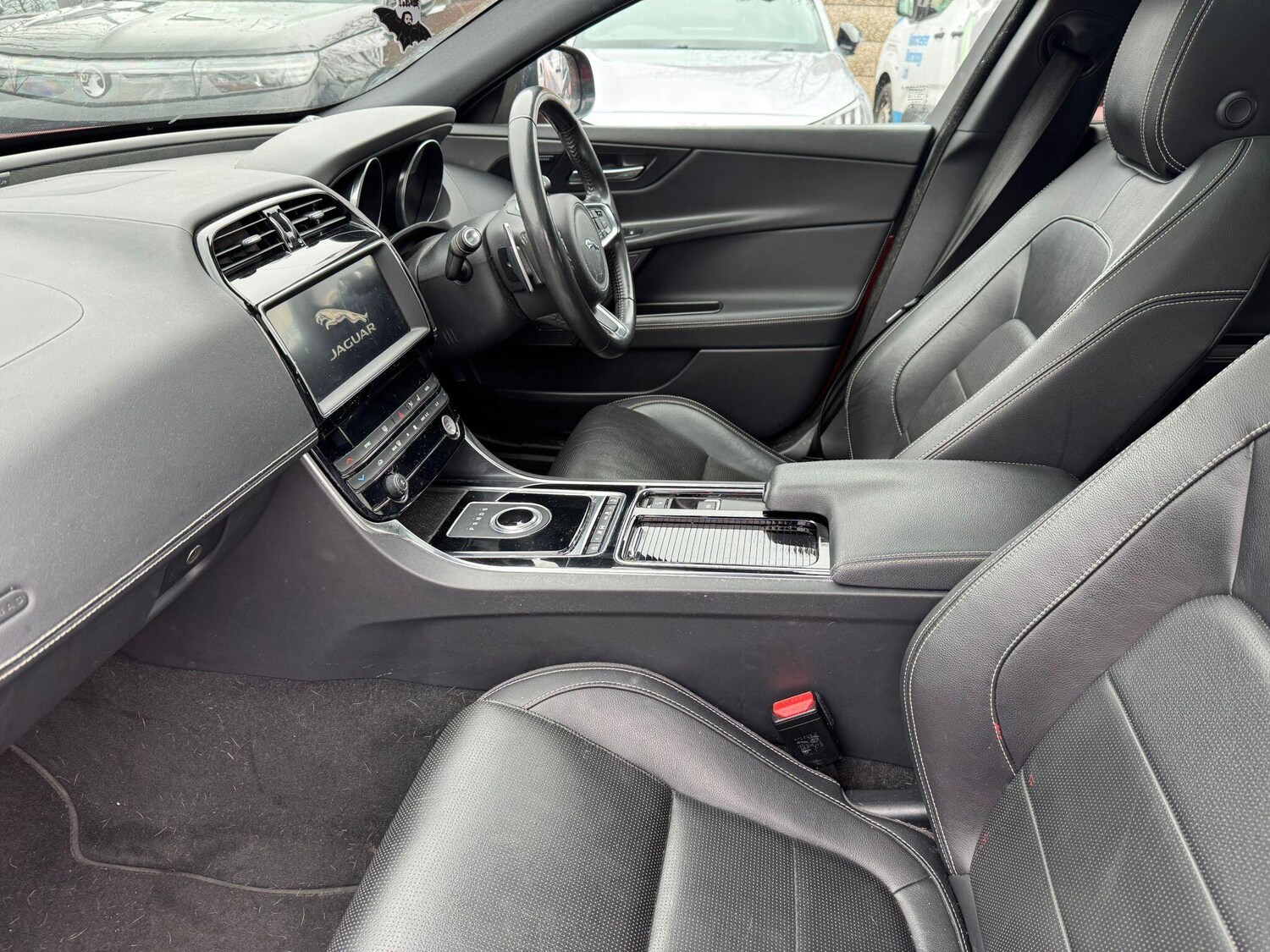 Used Jaguar XE 2018 for sale - 77785262: Photo 9