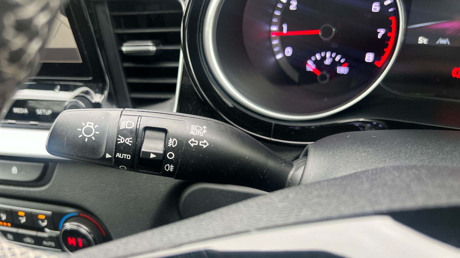 Used Kia XCeed 2023 for sale - 77102468: Photo 28