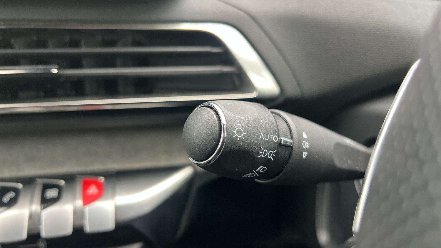 Used Peugeot 5008 2024 for sale - 76228688: Photo 27