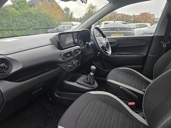 Used Hyundai i10 2022 for sale - 76180054: Photo 4