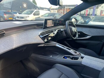 Used Peugeot 3008 2025 for sale - 76744059: Photo