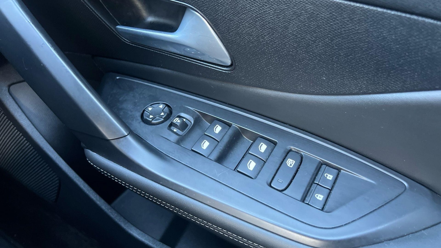 Used Peugeot 408 2024 for sale - 76586401: Photo 18