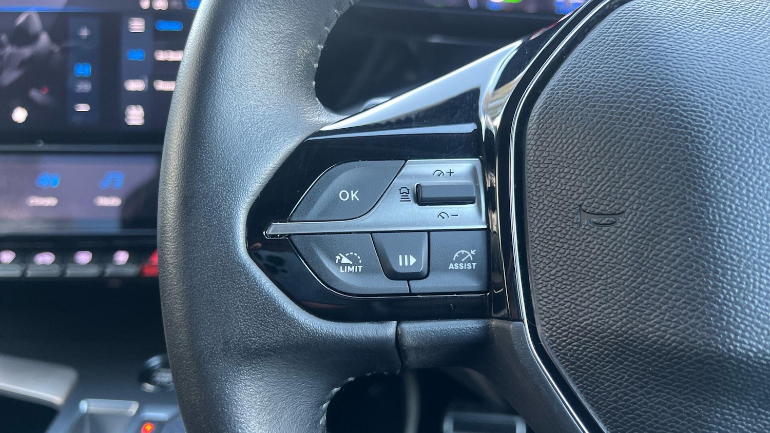 Used Peugeot 408 2024 for sale - 76586401: Photo 19